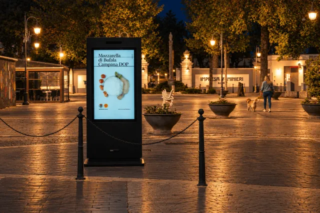 Ledwall Telese Terme | Piazza Minieri a Telese Terme – foto 2
