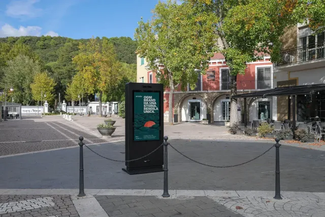 Ledwall Telese Terme | Piazza Minieri a Telese Terme – foto 4